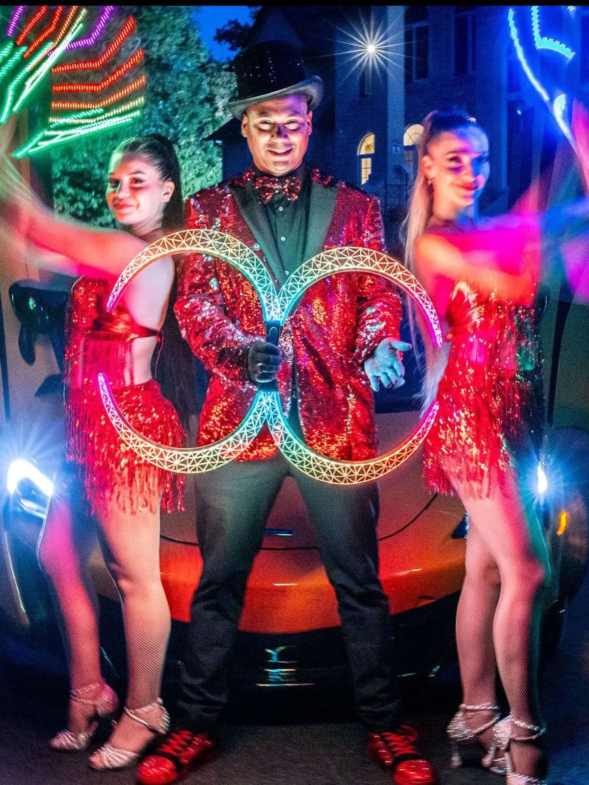 LED Dancers Circus Universe